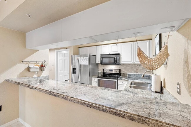 Building Photo - 6926 W Sample Rd