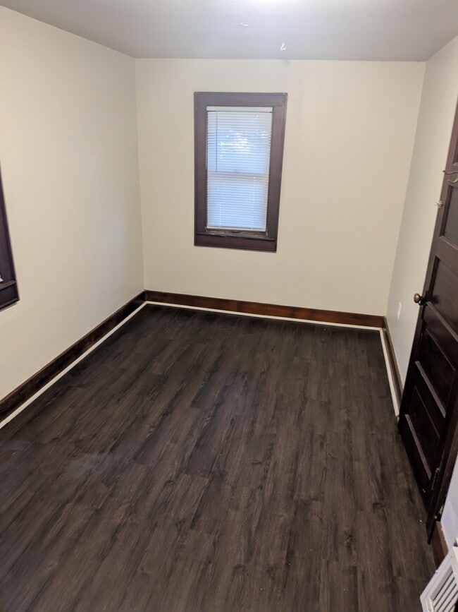 Building Photo - 1820 Harold St