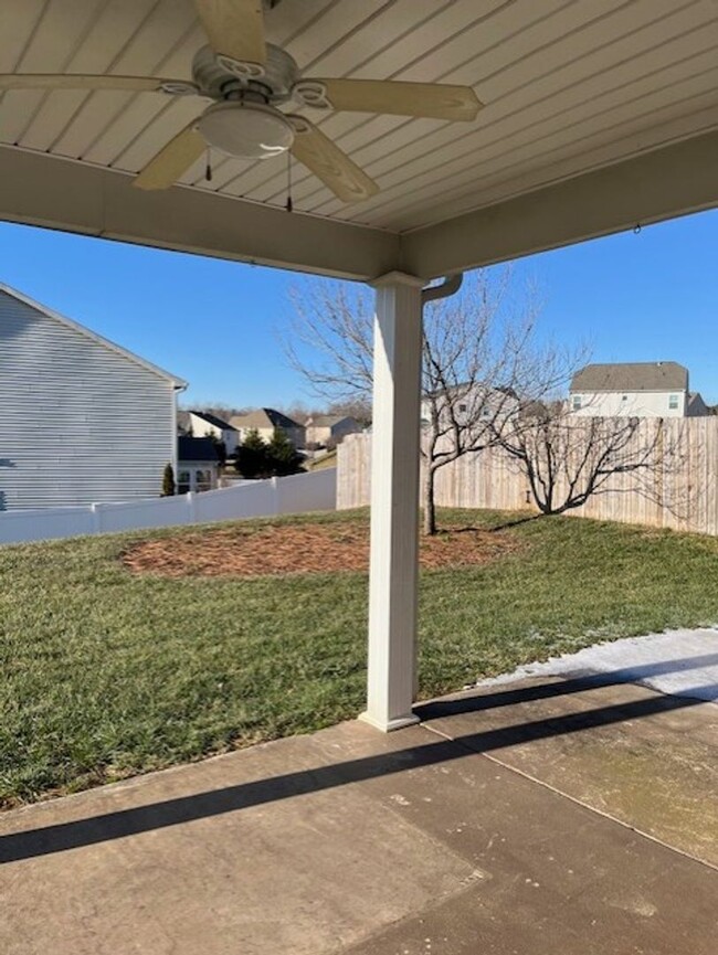 Building Photo - Beautiful 3-bedroom Home in Brightwood Farms