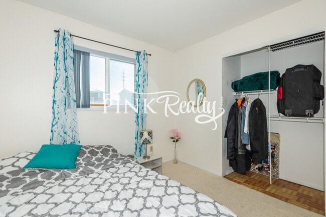 Building Photo - 1890 Chamberlin S