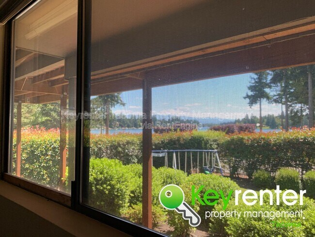 Building Photo - 3009 208th Ave E