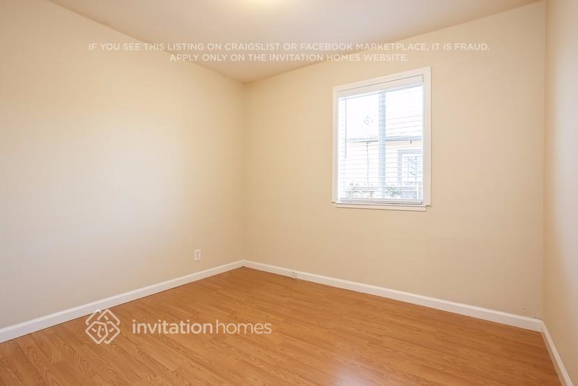 Building Photo - 2980 Rollingwood Dr