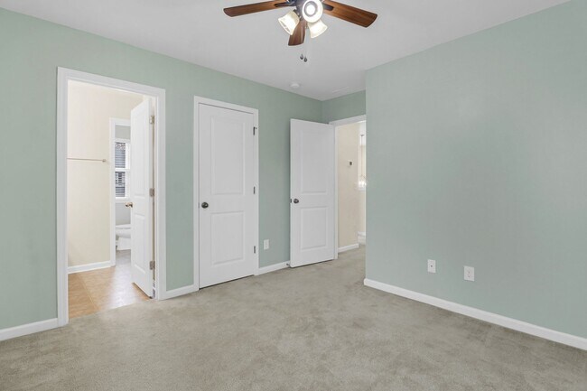 Building Photo - Modern Comfort & Easy Living in Ladson