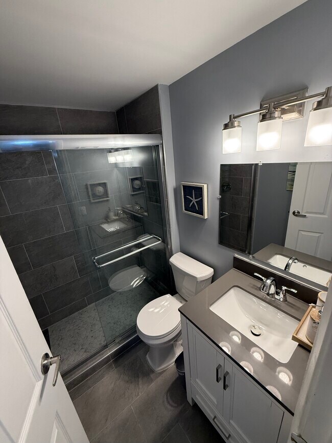 Building Photo - 24325 Detroit Rd