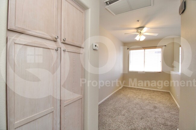 Building Photo - 7650 E Williams Dr