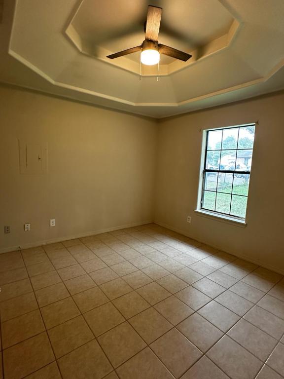 Building Photo - 1024 Matamoros St