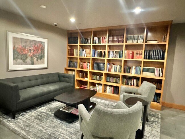 Building Photo - Beautiful 1 bed condo in the heart of Bell...