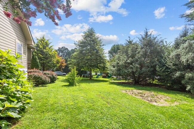 Building Photo - Spacious 3-Bedroom Home with Bonus Room & ...