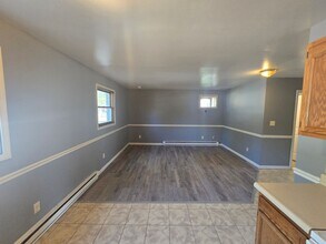 Building Photo - 420 E Bryan St