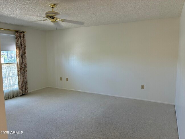 Building Photo - 17807 N 125th Dr