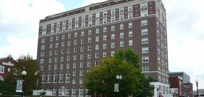 Building Photo - 137 Harrison Ave