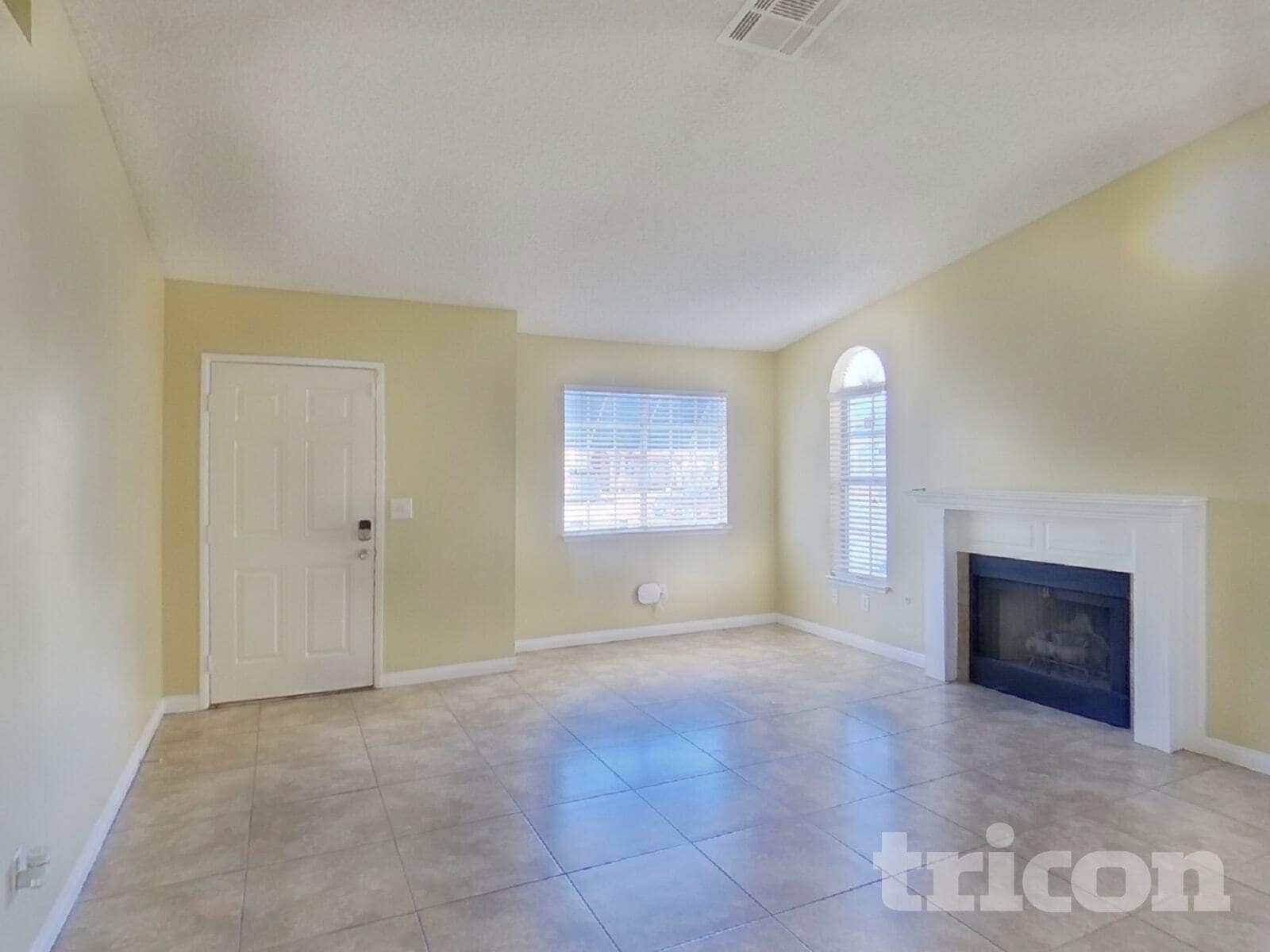 Building Photo - 2232 Ladue Dr