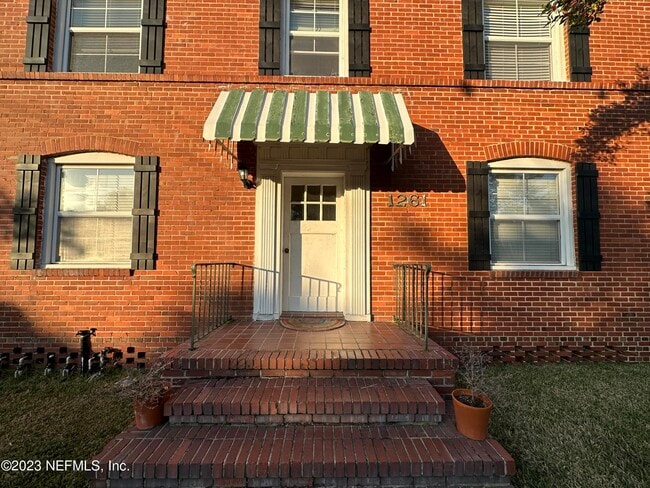 Building Photo - 1261 Belmont Terrace