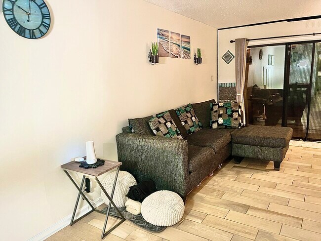 Building Photo - 1809 Crooked Pine Dr