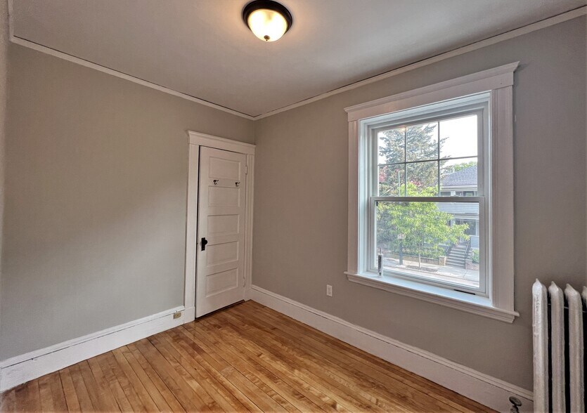 Building Photo - 269 Huron Ave