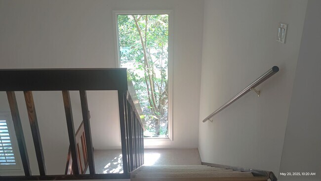 Building Photo - 3 bedrooms  in The Trails subdivision in O...