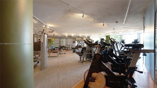 Building Photo - 2641 N Flamingo Rd