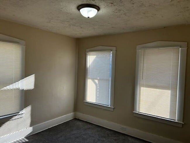 Building Photo - 2BR house with unfinished basement