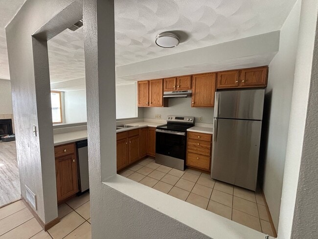 Building Photo - Rockford Townhomes East