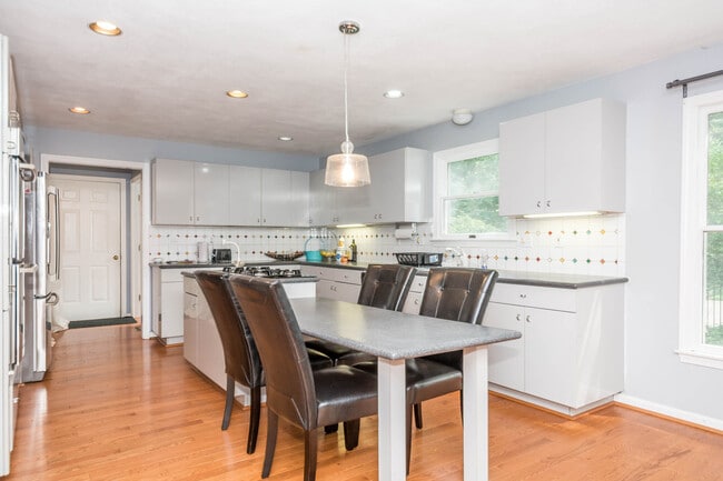 Building Photo - 8 Patriot Way