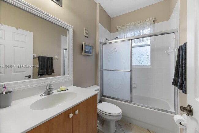 Building Photo - 7363 Via Luria