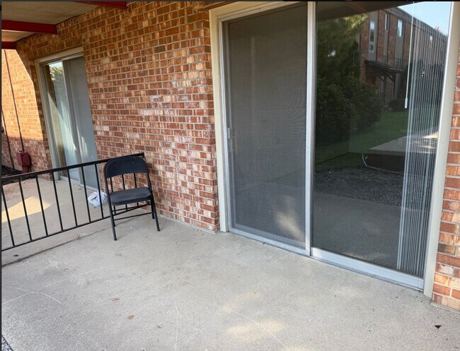 Building Photo - Indian Village Apartments - 1 bed 1 bath g...