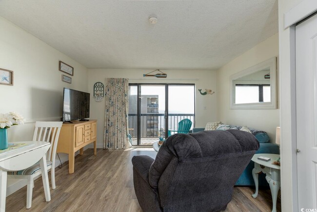 Building Photo - 201 75th Ave N