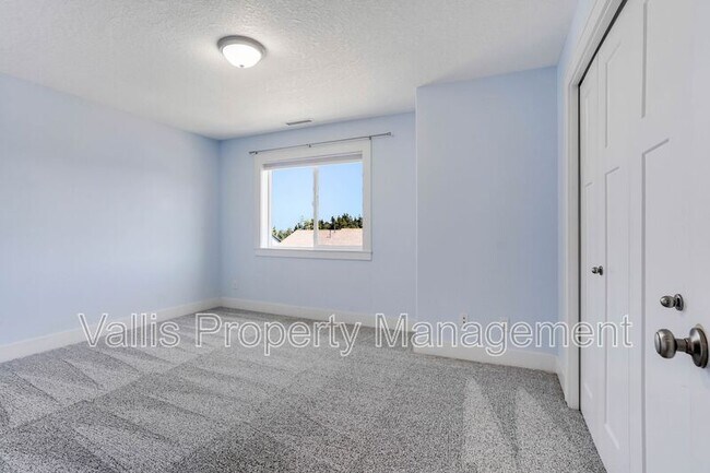 Building Photo - 5669 Cinnamon Teal St SE