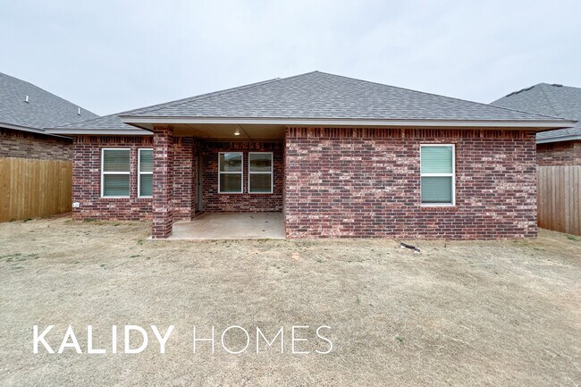 Building Photo - 12504 SW 12th St