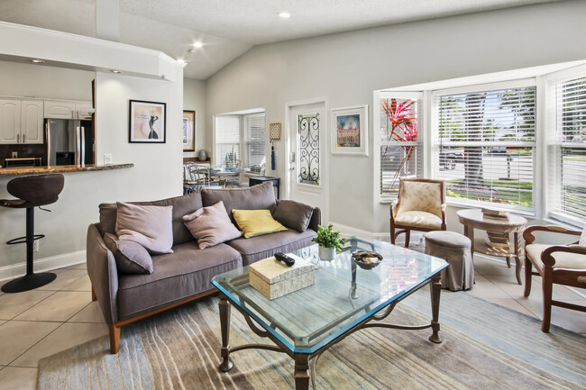 Building Photo - 9145 Beverly Ct