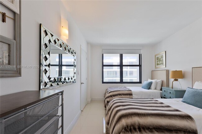 Building Photo - 9801 Collins Ave