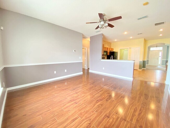 Building Photo - Beautiful Lake View Home in Waterside Estate!