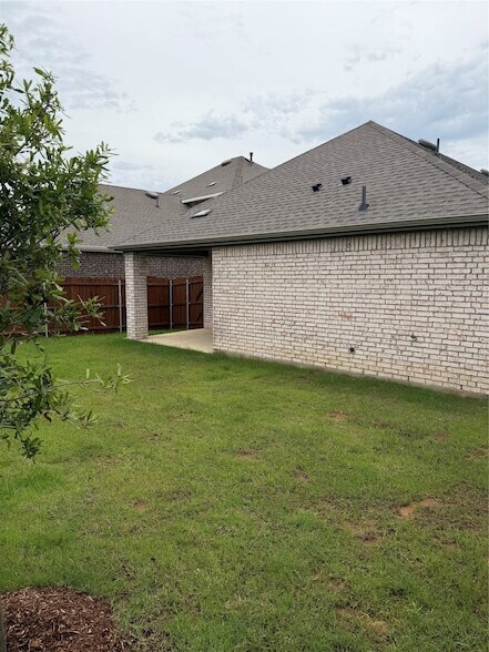 Building Photo - 10213 Barron Dr