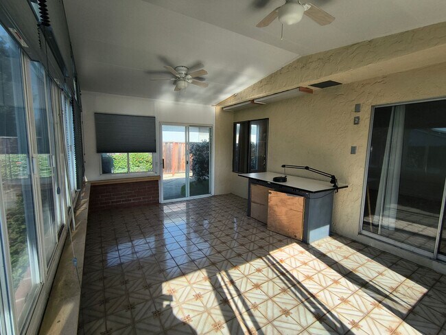 Building Photo - BEAUTIFUL TWO LEVEL 4BD/3BA HOME AVAILABLE IN MILPITAS, CA !!!!!!