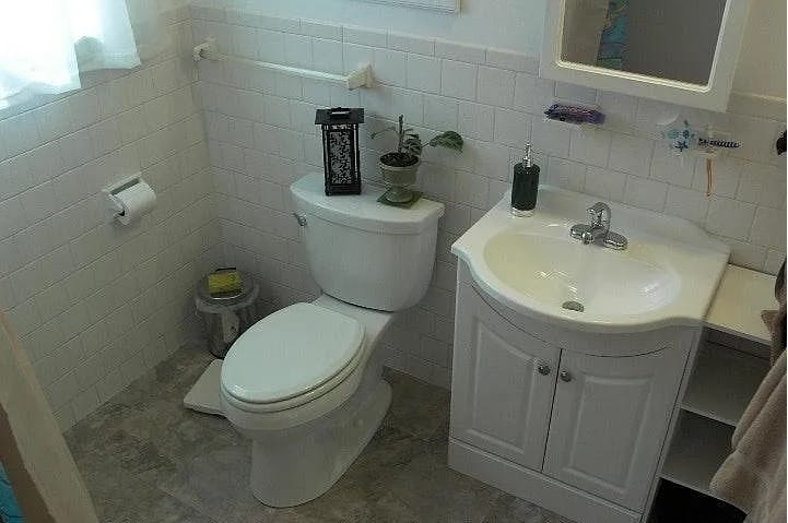 upstairs full bath - 1 Cayuga Dr