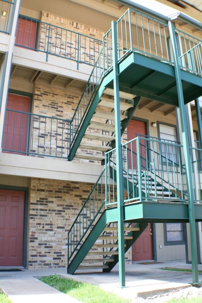 Interior Photo - Stadium View Apartments