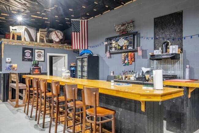 Building Photo - 1409 Buffalo Rd