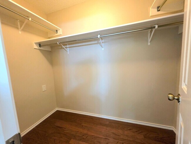 Building Photo - 1407 Blackbridge