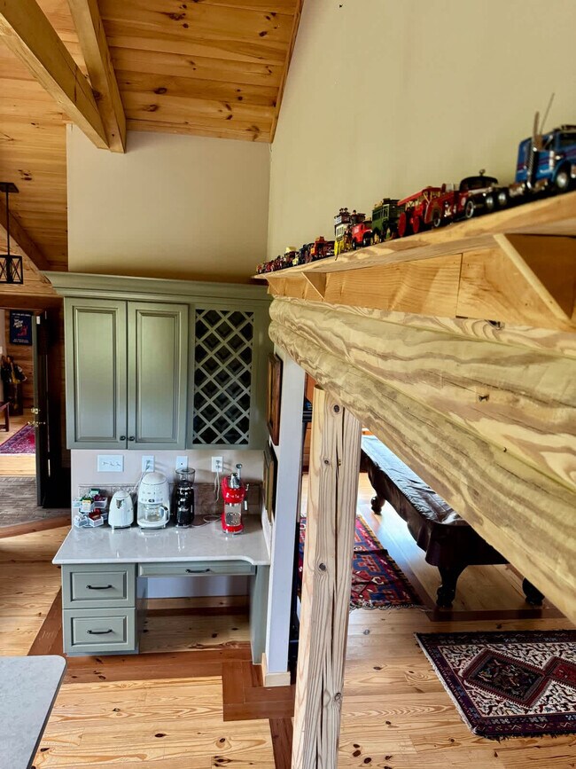 Building Photo - 7223 Ferry Rd