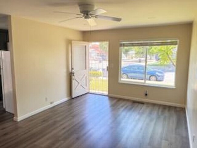 Building Photo - 451 Carneros Ave