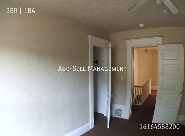 Building Photo - 439 Carrier St NE