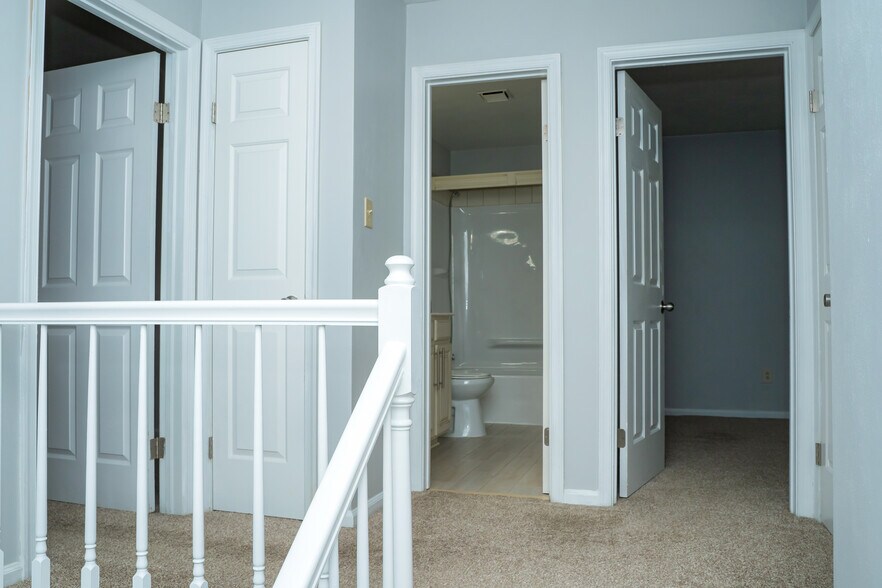 Building Photo - 1026 Tottenham Ln