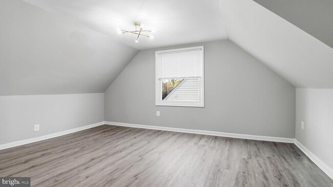 Building Photo - 5724 Denfield Rd