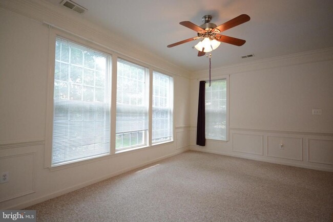 Building Photo - 6506 Wiltshire Dr