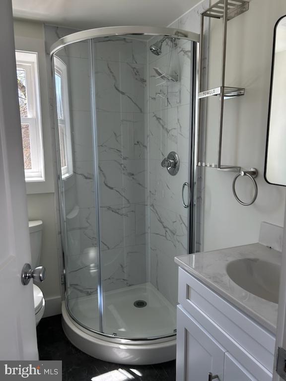 Building Photo - 152 N Walnut St