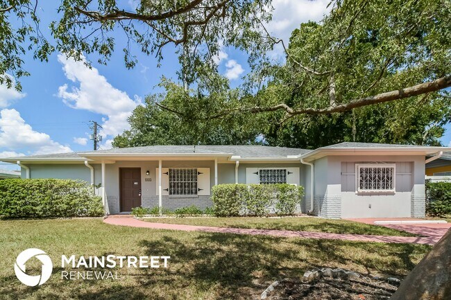 Primary Photo - 804 Greenbriar Dr