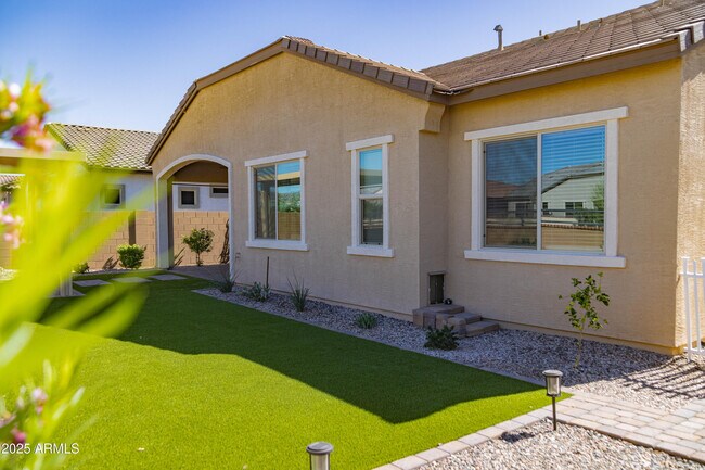 Building Photo - 4336 E Austin Dr