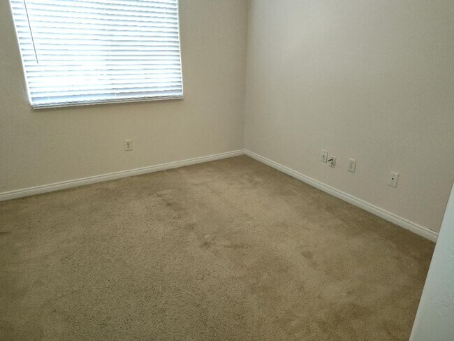 Building Photo - 8510 Eagles Landing Dr