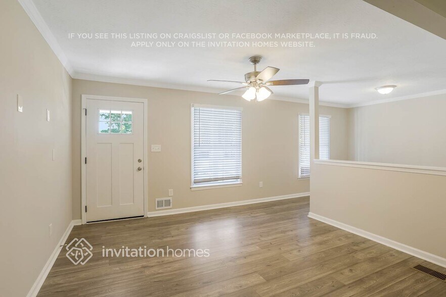 Building Photo - 2865 Castle Dr SW