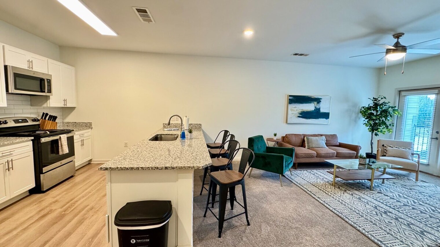 Building Photo - 8242 Windsor Hill Blvd